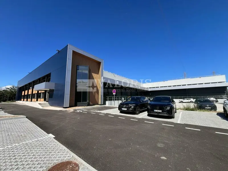 A louer Entrepôt 13386m² Avignon