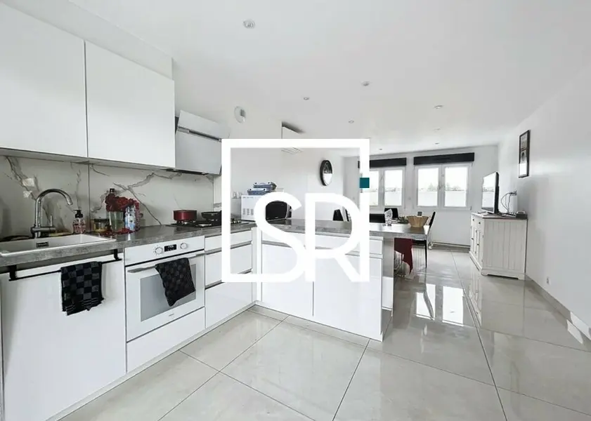 LOCATION DE BUREAUX - 200 M² CUSSET - 03200