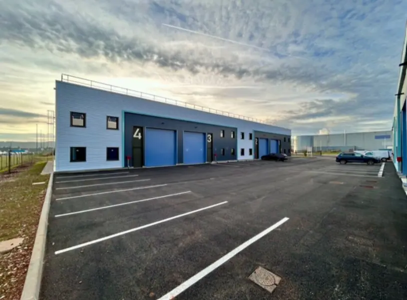 A louer Locaux d'activité 1754.45m² Saint-Vulbas