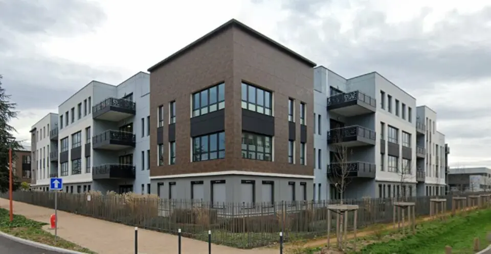 Bureau de 165 m² à 650 m² dans le parc d'activité EVEREST 2 à Genas 