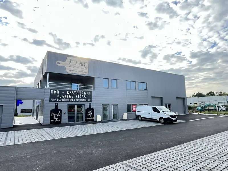 MINIAC-MORVAN - ACTIPOLE : VENTE CELLULE COMMERCIALE 