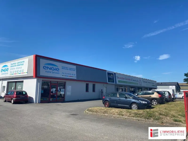 A LOUER UN LOCAL D'ACTIVITE DE 600M² DANS ZI ST MALO