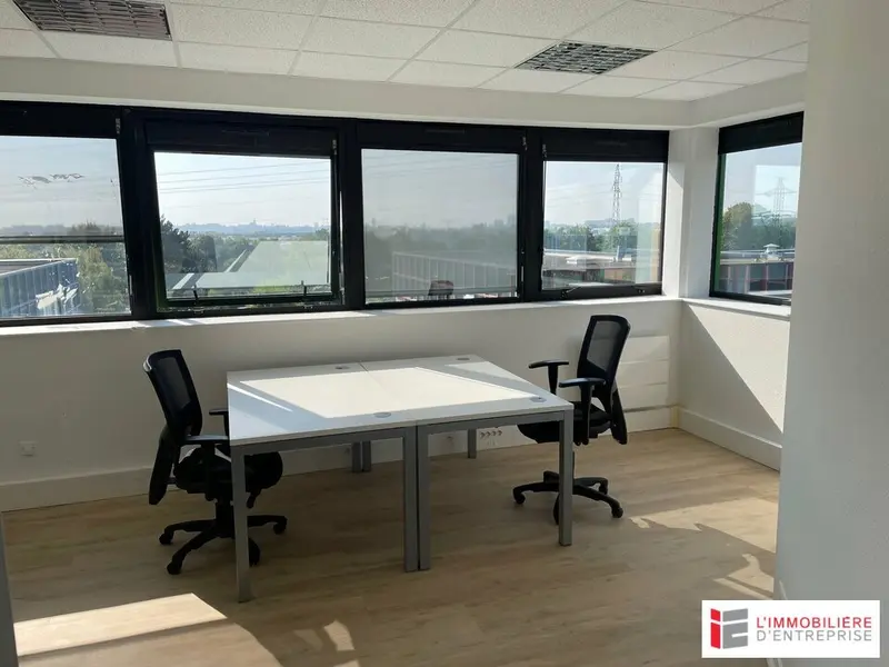 LOCATION  BUREAU  18 M²  SAINT GREGOIRE