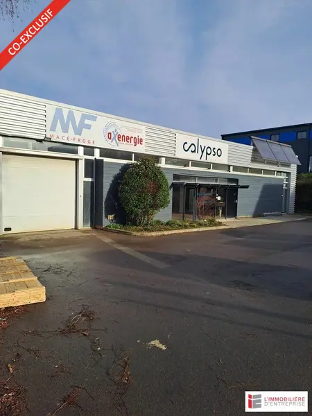 VENTE  LOCAL D'ACTIVITÉ  1 090 M²  CESSON