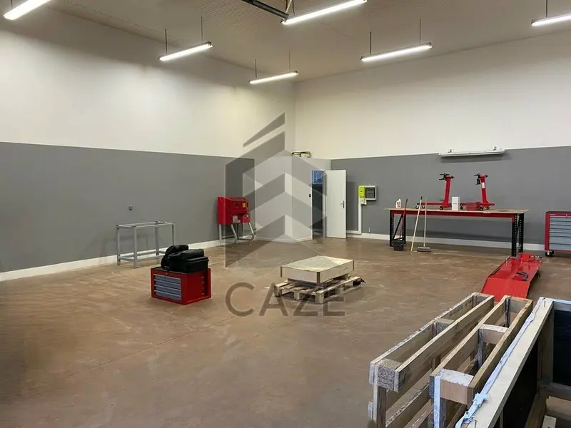 LOCAL D'ACTIVITE A LOUER PAREMPUYRE