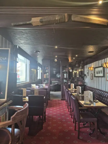 Fonds de commerce à vendre - Restauration - (33100) - 2 000 000 €