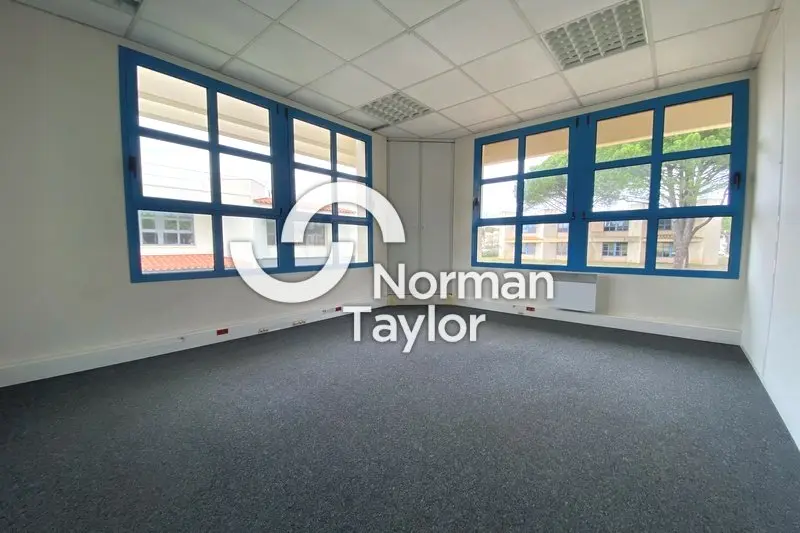 A louer Bureaux 328m² Montpellier