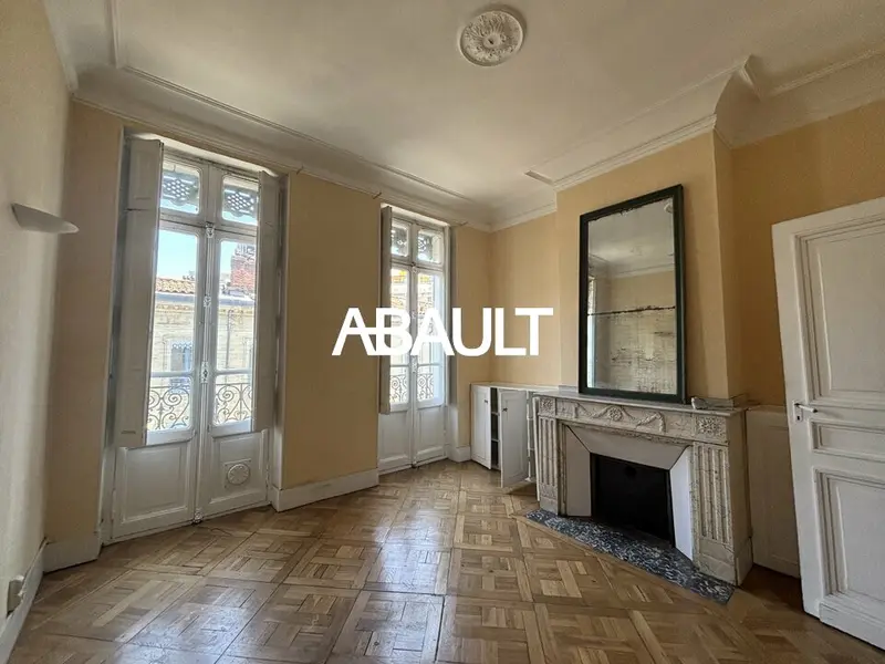 A LOUER BUREAUX D'ENVIRON 80M² A PROXIMITE DU CAPITOLE