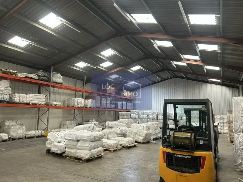 A louer Locaux d'activité 410m² Cestas