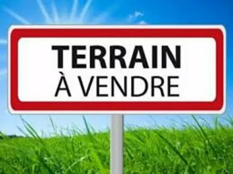 TERRAIN CONSTRUCTIBLE A VENDRE - BASSENS