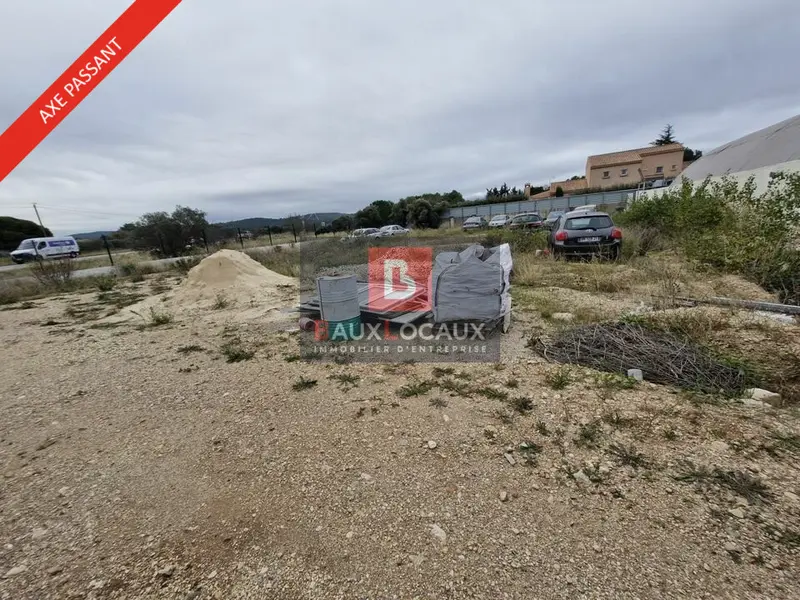 A louer Terrain 1400m² La Fare-les-Oliviers