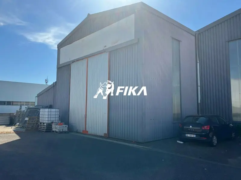 LOCAL D'ACTIVITÉ 645 m² VENDRE -(31700) BEAUZELLE