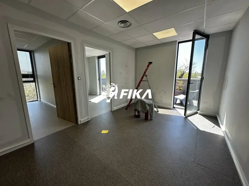 A LOUER BUREAUX 147m² (31100)TOULOUSE 