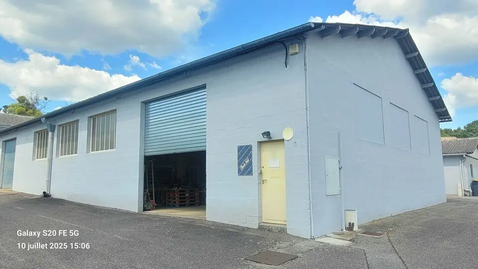 A louer Locaux d'activité 295m² Oissel