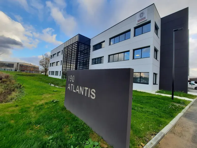 IMMEUBLE RT 2012 - dernier étage.