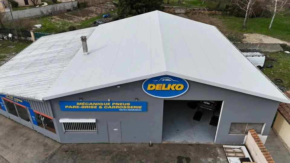 A vendre Local commercial  358.7m² L'Isle-d'Abeau