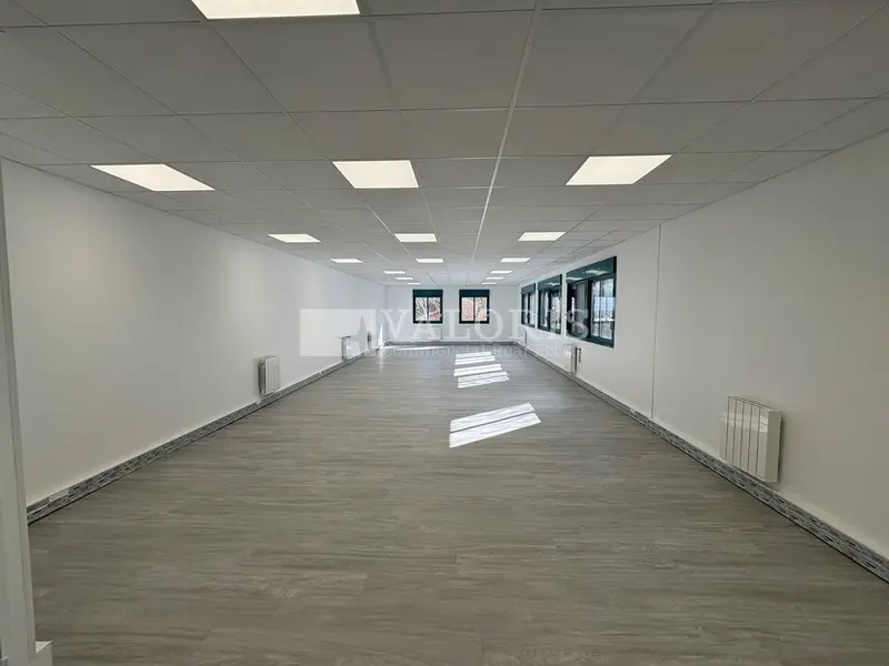 A louer Bureaux 280m² La Tour-de-Salvagny