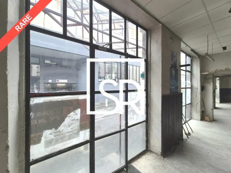 A louer Local commercial  330m² Clermont-Ferrand