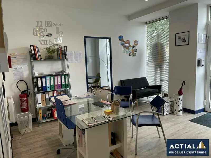 NANTES CENTRE GLORIETTE COMMERCE