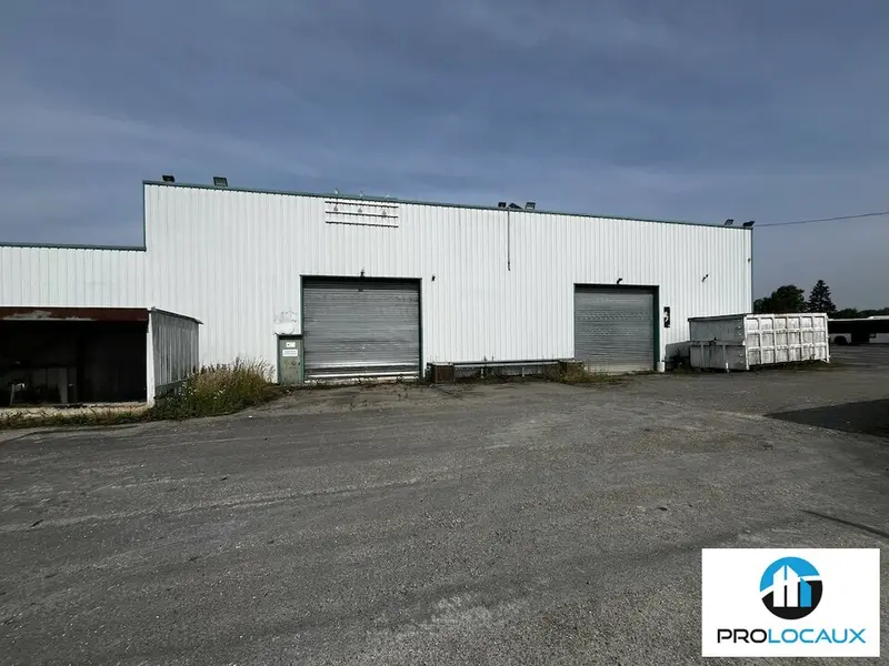 A louer Locaux d'activité 1527m² Mareuil-sur-Ourcq