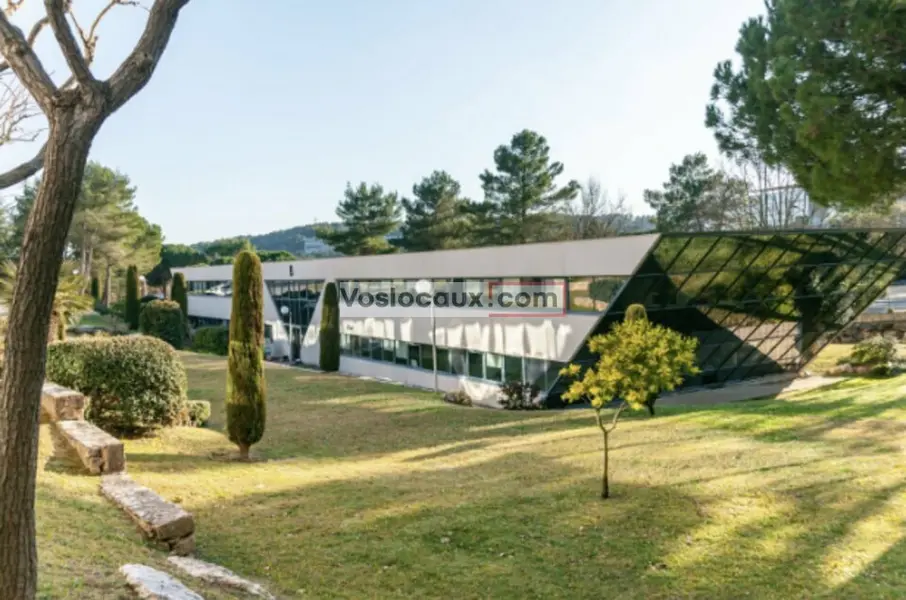 Sophia Antipolis  Bureaux à louer 430 m² 