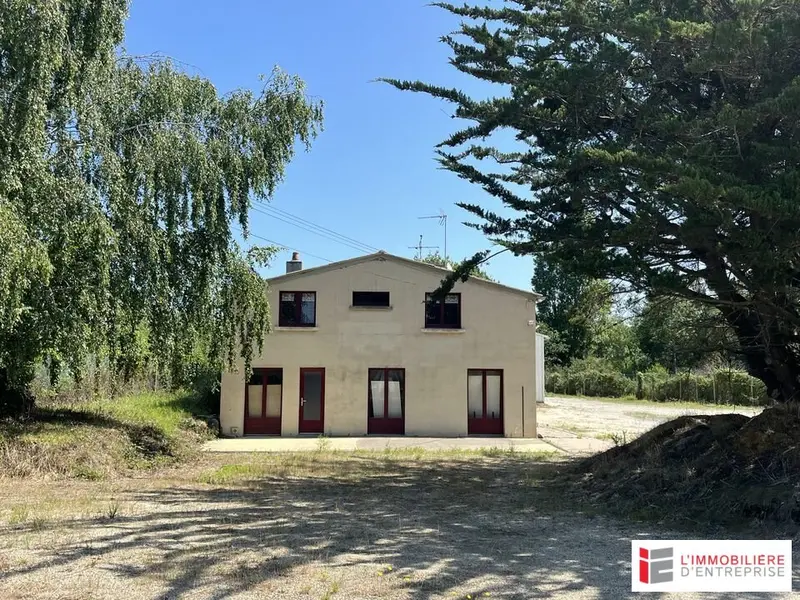 A VENDRE - FONCIER 2672 m² + LOCAL D'ACTIVITE - DINARD/LA RICHARDAIS 