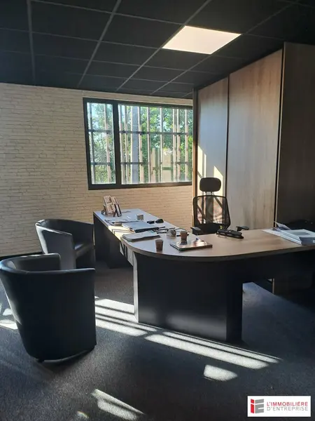 LOCATION  BUREAUX  68 m²  VITRÉ