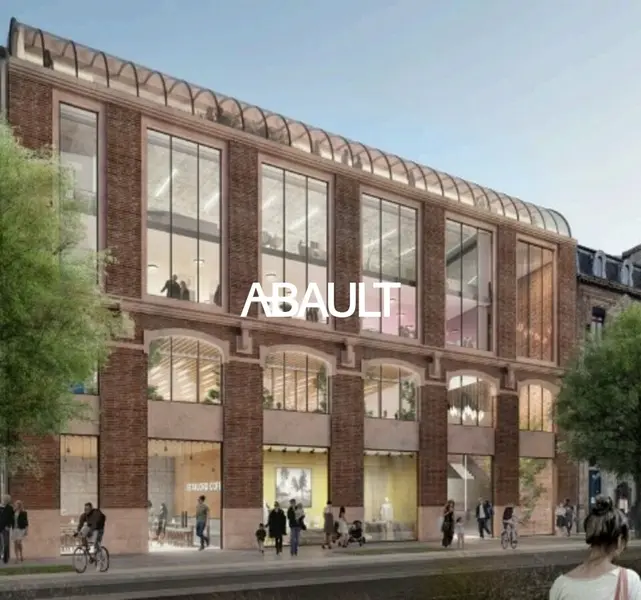 A LOUER LOCAL COMMERCIAL D'ENVIRON 300 M² TOULOUSE HYPERCENTRE 