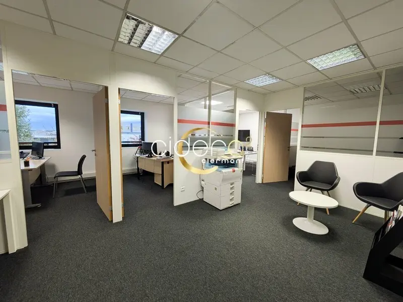 A louer Bureaux ~66m² - Secteur Le Brézet