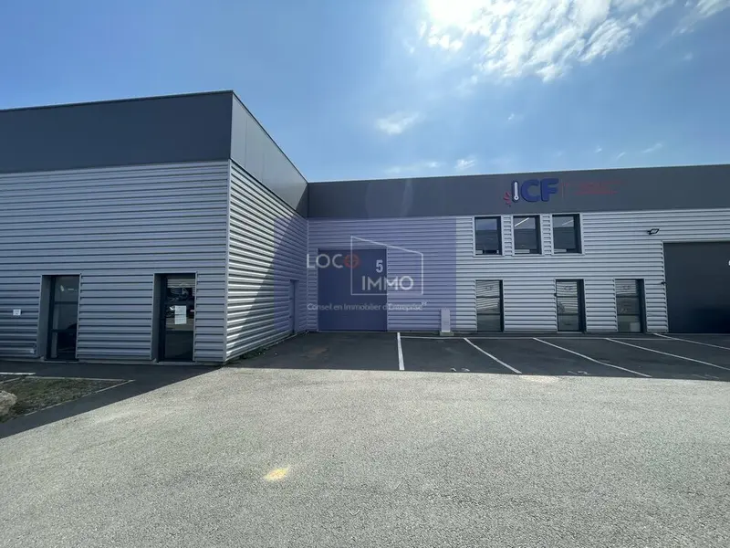 À LOUER   LOCAL D'ACTIVITÉ  VILLENAVE D'ORNON (33140)