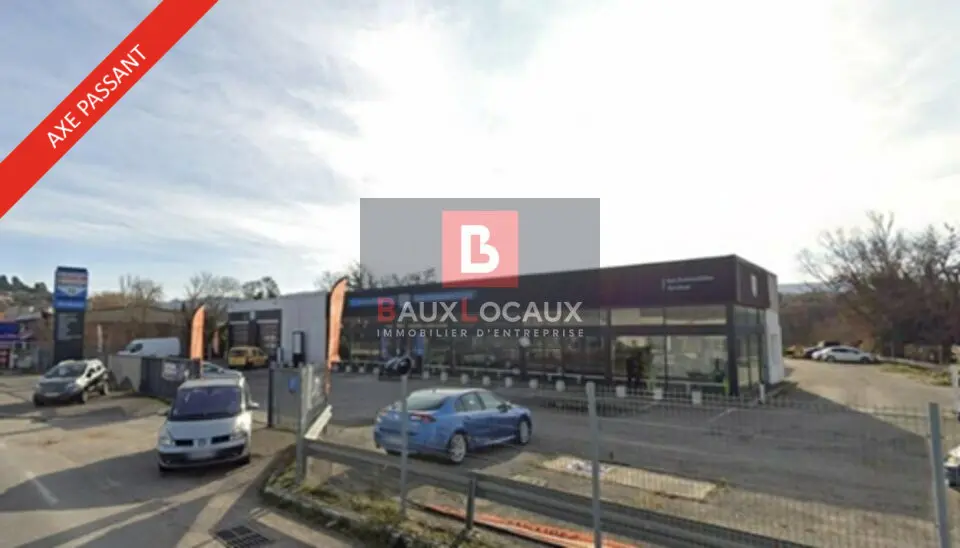 A louer Local commercial  1165m² Apt