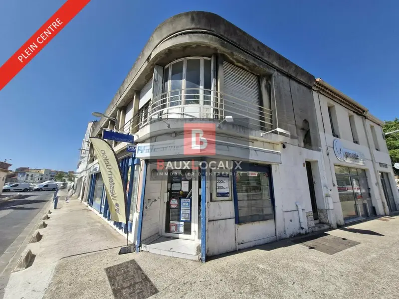 A CEDER FONDS DE COMMERCE DE 123M2 CENTRE VILLE DEMARTIGUES