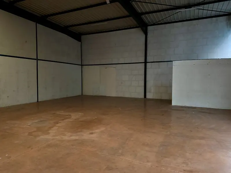 A louer Locaux d'activité 369m² Villepinte