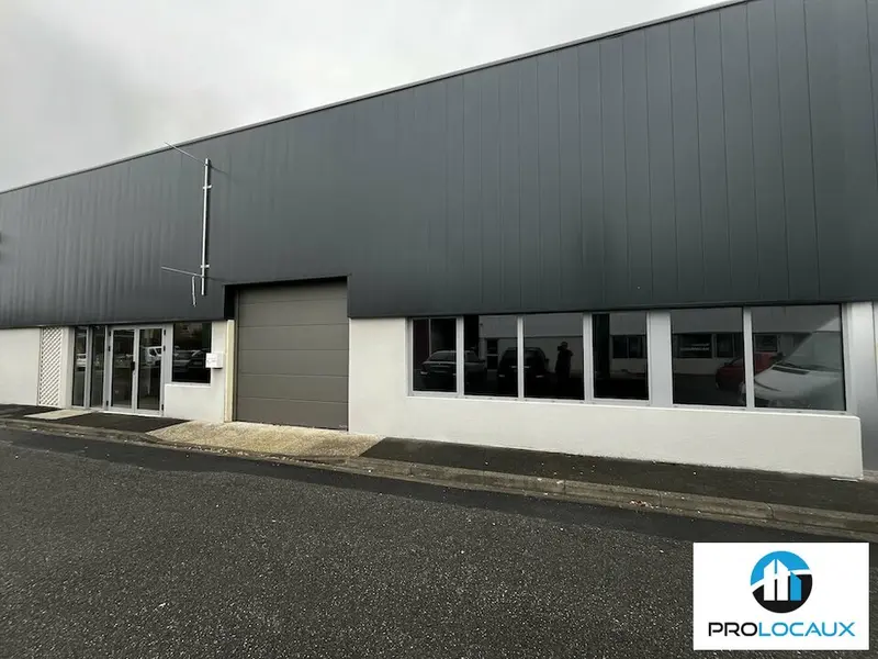 A louer Local commercial  280m² Saint-Maximin