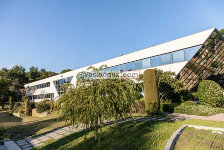 Sophia Antipolis  Bureaux à louer 470 m² 