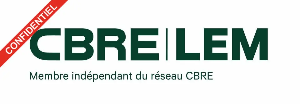 Bâtiment indépendant avec beau terrain - Show-room/Bureaux/Stockage.