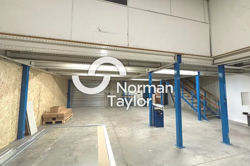 A louer Locaux d'activité 211m² Montpellier