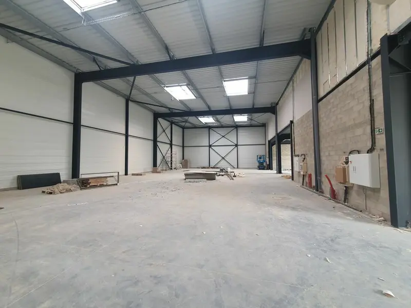 LOCAL COMMERCIAL A VENDRE