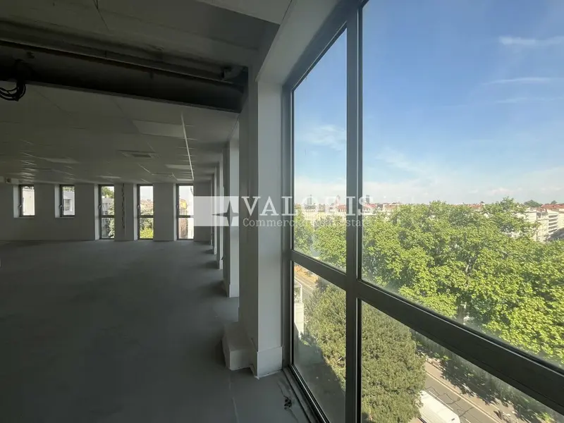 A louer Bureaux 573.76m² Lyon 05