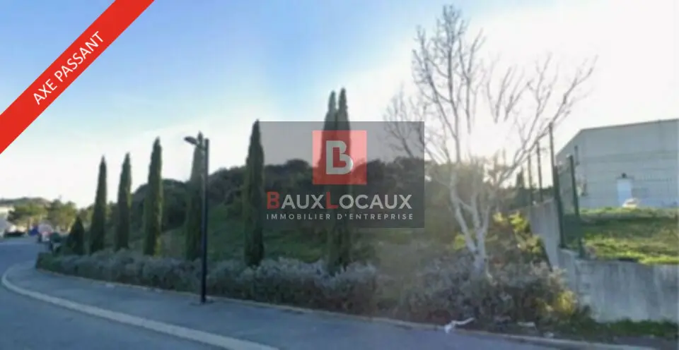 A louer  local commercial / bureaux  300 m²  les angles (30)