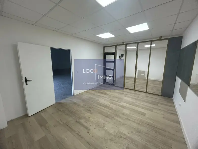 A louer Locaux d'activité 205m² Mérignac