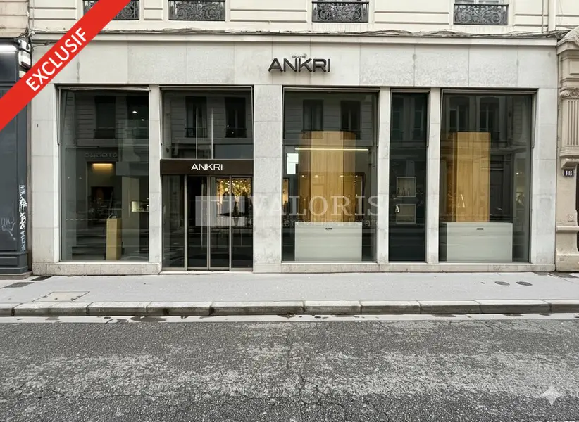 A vendre Local commercial  100m² Lyon 02