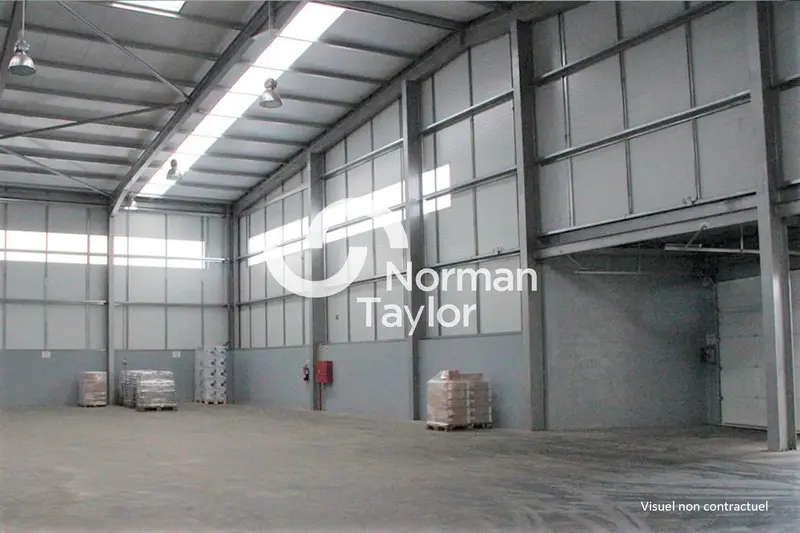 Local d'activité de 373 m² à louer - Montpellier Est