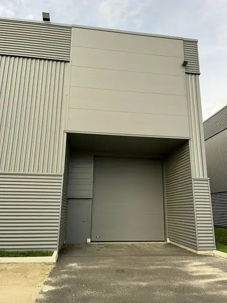 LOCAL D'ACTIVITE A LOUER