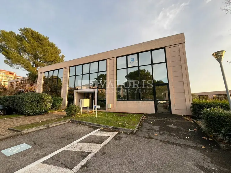 A louer Bureaux 207m² Vitrolles