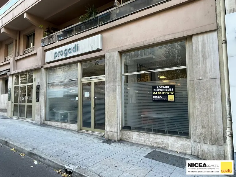 A louer Local commercial  218m² Nice