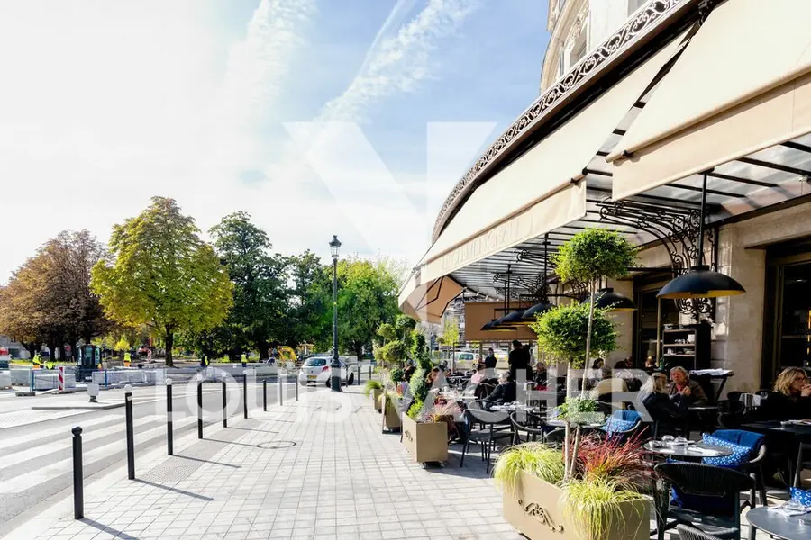 Local Commercial à vendre - Bordeaux (33000) - 124 m² - 0 €