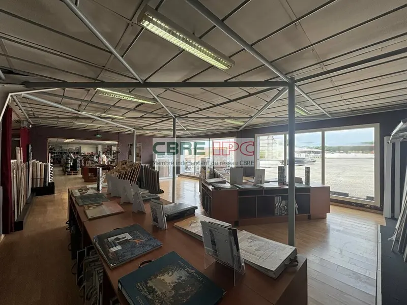 VENTE - REF : 8124FL