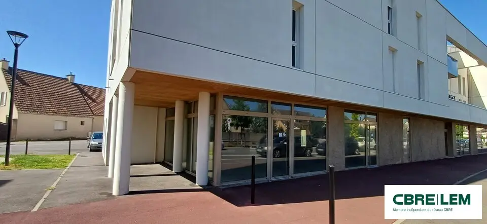 TRES BELLE VISIBILITE.