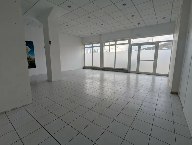 BUREAUX A LOUER SUR NORMANVILLE!!